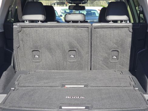 Used 2025 Nissan Rogue Platinum w/ Platinum Premium Package image 14