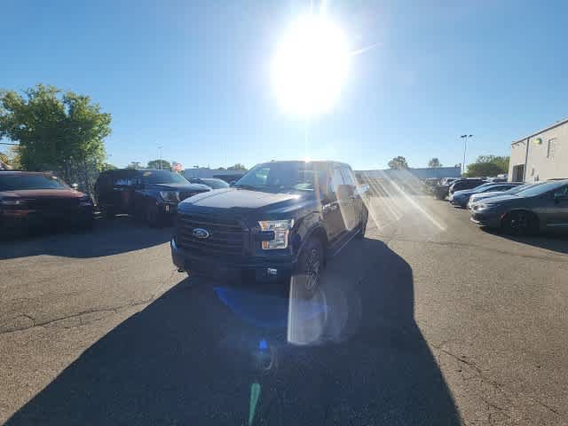 Used 2016 Ford F150 XLT w/ Equipment Group 302A Luxury AWD/4WD image 3