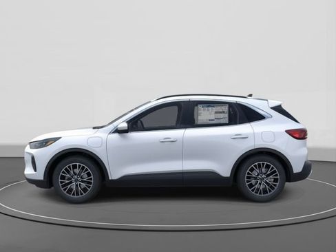 New 2025 Ford Escape SE w/ PHEV Premium Package image 3