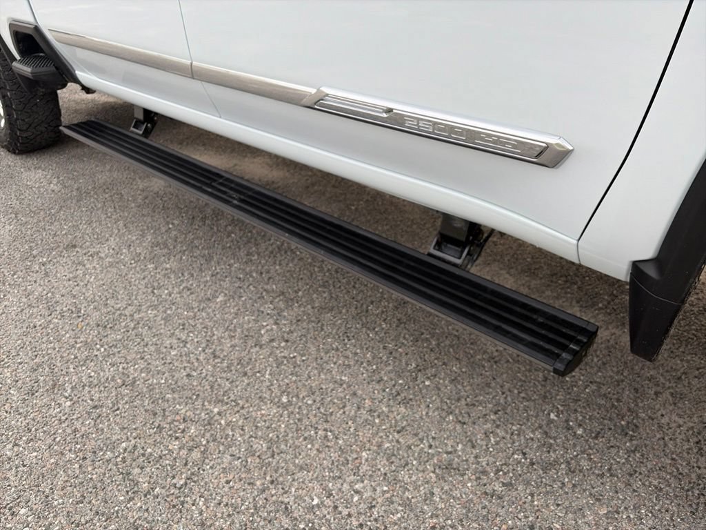 New 2026 Chevrolet Silverado 2500 High Country w/ High Country Premium Package AWD/4WD image 13