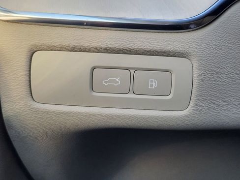 New 2026 Volvo XC60 T8 Ultra w/ Climate Package image 11