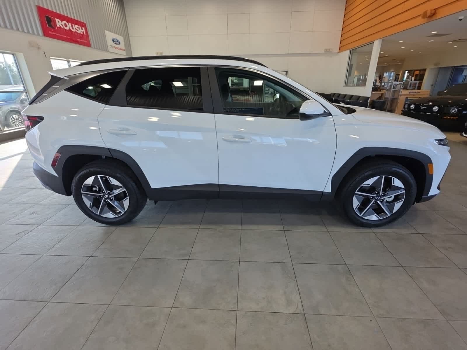 Used 2025 Hyundai Tucson SEL AWD/4WD image 6