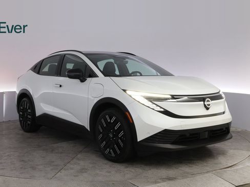 Used 2026 Nissan Leaf Platinum+ FWD image 13