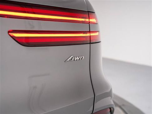 New 2026 Genesis GV70 2.5T Sport Prestige AWD/4WD image 16