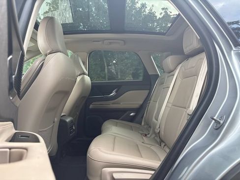 Used 2022 Lincoln Corsair AWD w/ Premium Package image 21