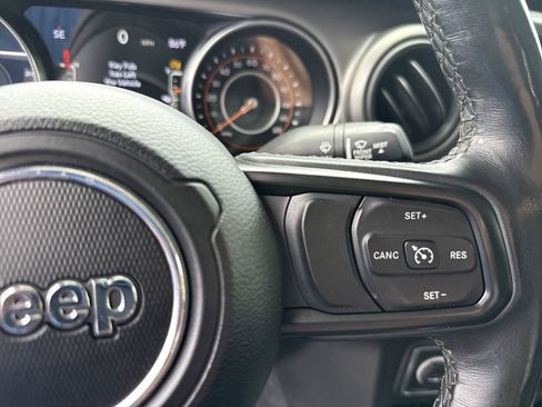 Used 2021 Jeep Gladiator Sport AWD/4WD image 28
