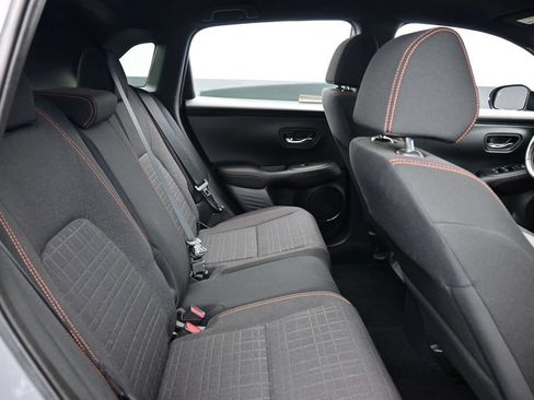 Used 2025 Honda HR-V Sport image 32