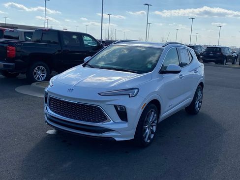 Used 2024 Buick Encore GX Avenir w/ Avenir Convenience Package FWD image 3