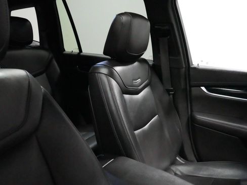 Used 2021 Cadillac XT6 Premium Luxury AWD/4WD image 29