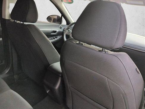 Used 2022 Hyundai Sonata SE image 19