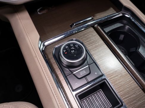 Used 2023 Ford Expedition Max Limited image 25