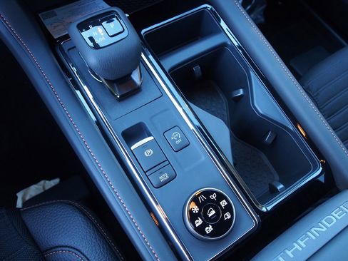 New 2025 Nissan Pathfinder Rock Creek image 24