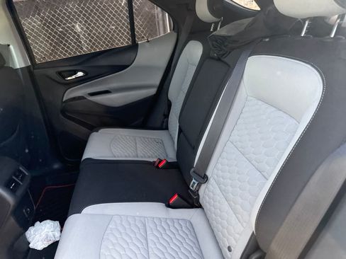 Used 2020 Chevrolet Equinox LS FWD image 14
