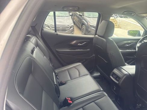 Used 2024 GMC Terrain SLT w/ LPO, Floor Liner Package AWD/4WD image 23