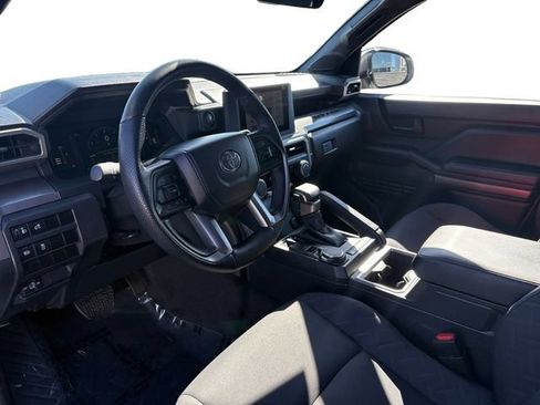 Certified 2024 Toyota Tacoma SR5 AWD/4WD image 12