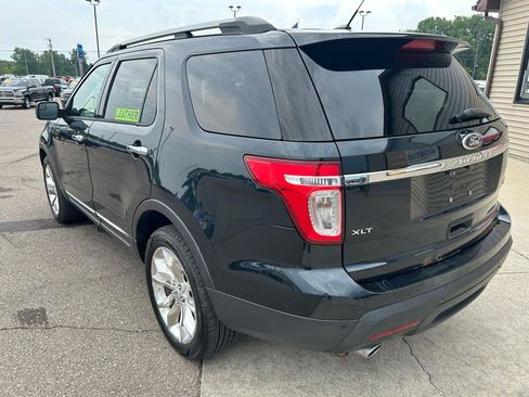 Used 2014 Ford Explorer XLT w/ Equipment Group 202A AWD/4WD image 7