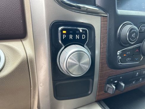 Used 2014 RAM 1500 Laramie w/ Convenience Group image 8