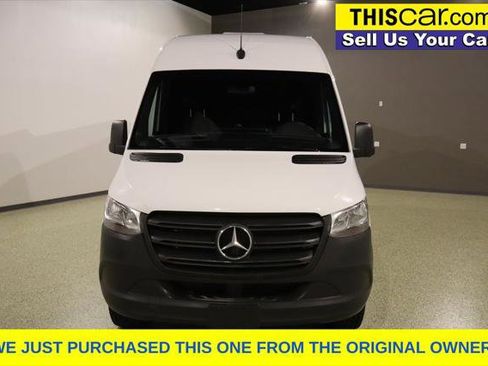 Used 2020 Mercedes-Benz Sprinter 2500 image 2