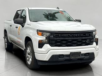 Used 2022 Chevrolet Silverado 1500 Custom image 1