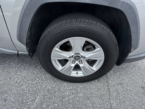 Used 2019 Toyota RAV4 XLE FWD image 60