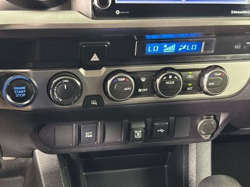 Used 2023 Toyota Tacoma SR5 AWD/4WD image 19