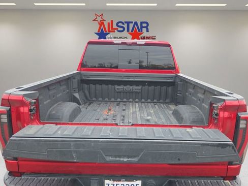 Used 2025 GMC Sierra 2500 AT4 w/ Technology Package image 20