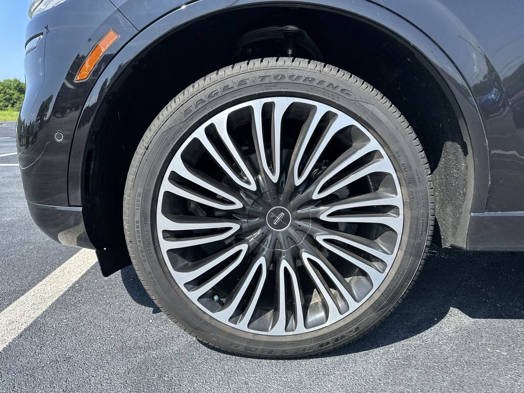 Used 2024 Lincoln Aviator Black Label AWD/4WD image 16
