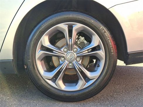 Certified 2024 Honda Accord EX image 8