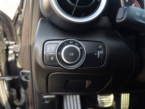 Used 2022 Alfa Romeo Giulia Veloce image 7