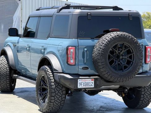 Used 2023 Ford Bronco Badlands w/ Sasquatch Package AWD/4WD image 2