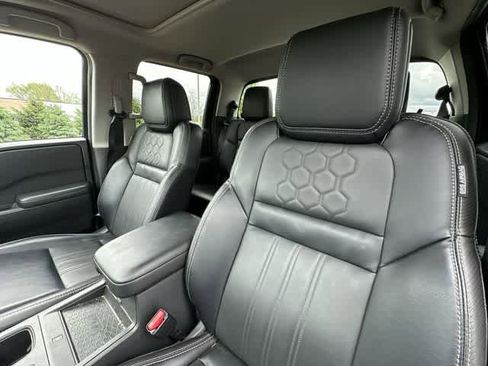 Used 2025 Nissan Frontier SL AWD/4WD image 16