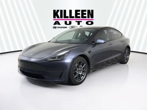 Used 2022 Tesla Model 3 Long Range AWD/4WD image 3