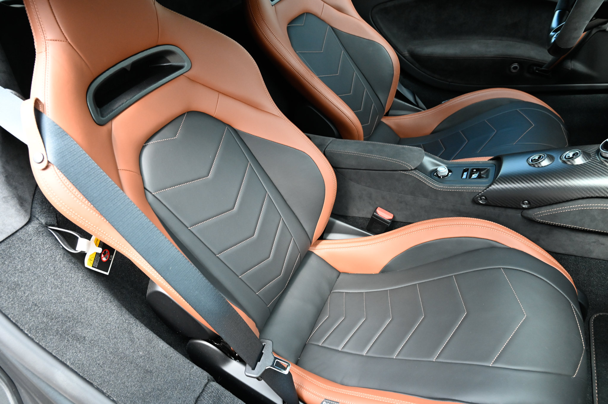 Used 2023 Maserati MC20 Coupe RWD image 45