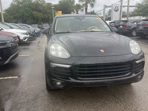 Used 2017 Porsche Cayenne S Platinum AWD/4WD image 8