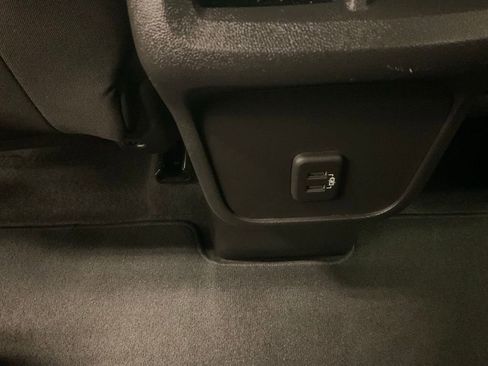 Used 2024 GMC Terrain SLE image 34