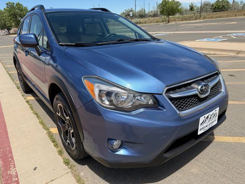 Used 2014 Subaru Crosstrek 2.0i Premium AWD/4WD image 3