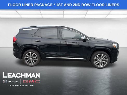 Used 2020 GMC Terrain Denali w/ Denali Premium Package image 3