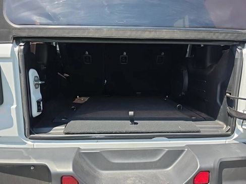 Used 2022 Jeep Wrangler Unlimited Sport AWD/4WD image 16