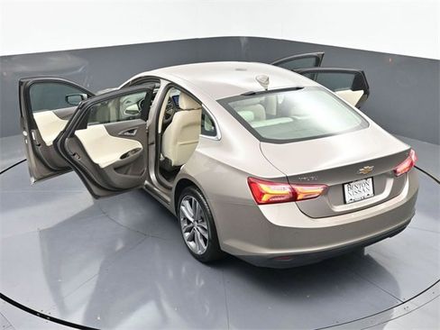 Used 2024 Chevrolet Malibu LT image 42