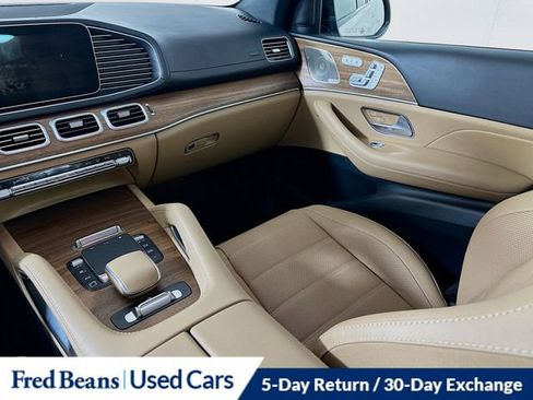 Used 2025 Mercedes-Benz GLS 450 4MATIC image 25