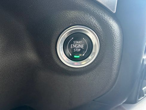 Used 2020 GMC Sierra 1500 SLT w/ SLT Convenience Package AWD/4WD image 22