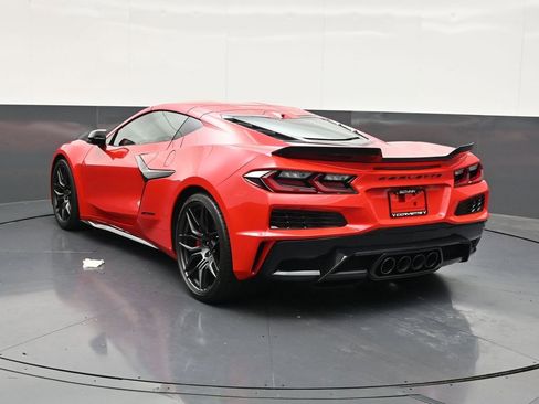Used 2024 Chevrolet Corvette Z06 w/ Stealth Interior Trim Package RWD image 3