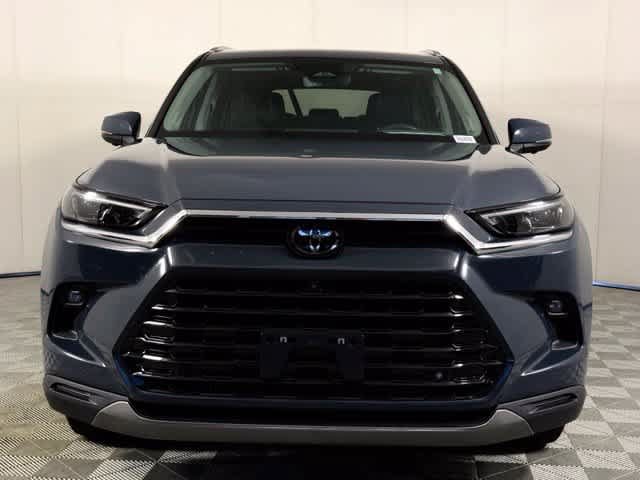 Used 2024 Toyota Grand Highlander AWD image 11