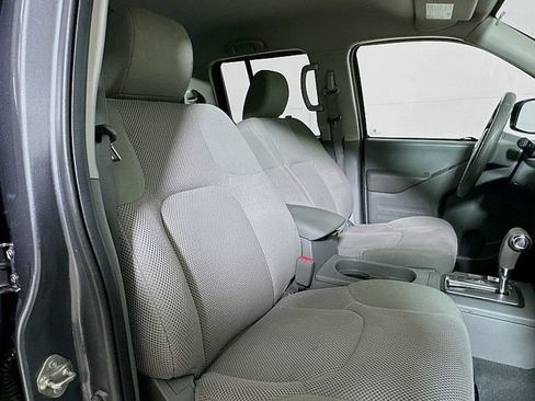 Used 2019 Nissan Frontier SV AWD/4WD image 27