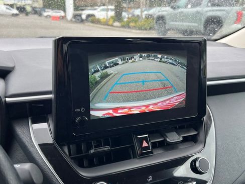 Certified 2025 Toyota Corolla LE image 24