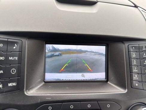 Used 2016 Ford Edge SE image 17