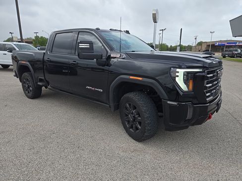 Used 2024 GMC Sierra 2500 AT4 w/ AT4 Premium Plus Package image 13