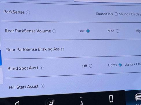 New 2026 Chrysler Pacifica Limited image 26