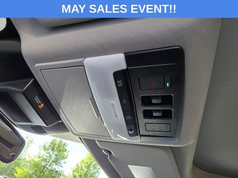 Used 2025 Nissan Rogue Platinum FWD image 39