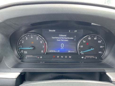 Used 2021 Ford Explorer XLT w/ Equipment Group 202A image 13